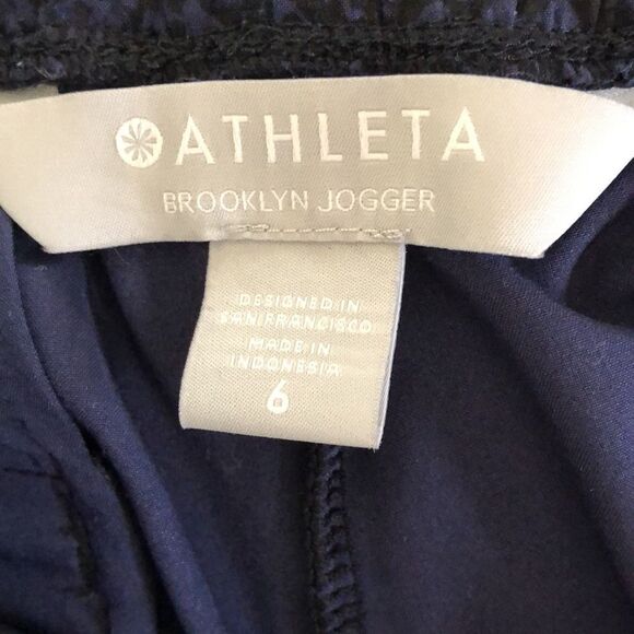 Athleta Brooklyn Joggers Size 6 Gently used Blue/black Snakeskin print - Picture 3 of 7